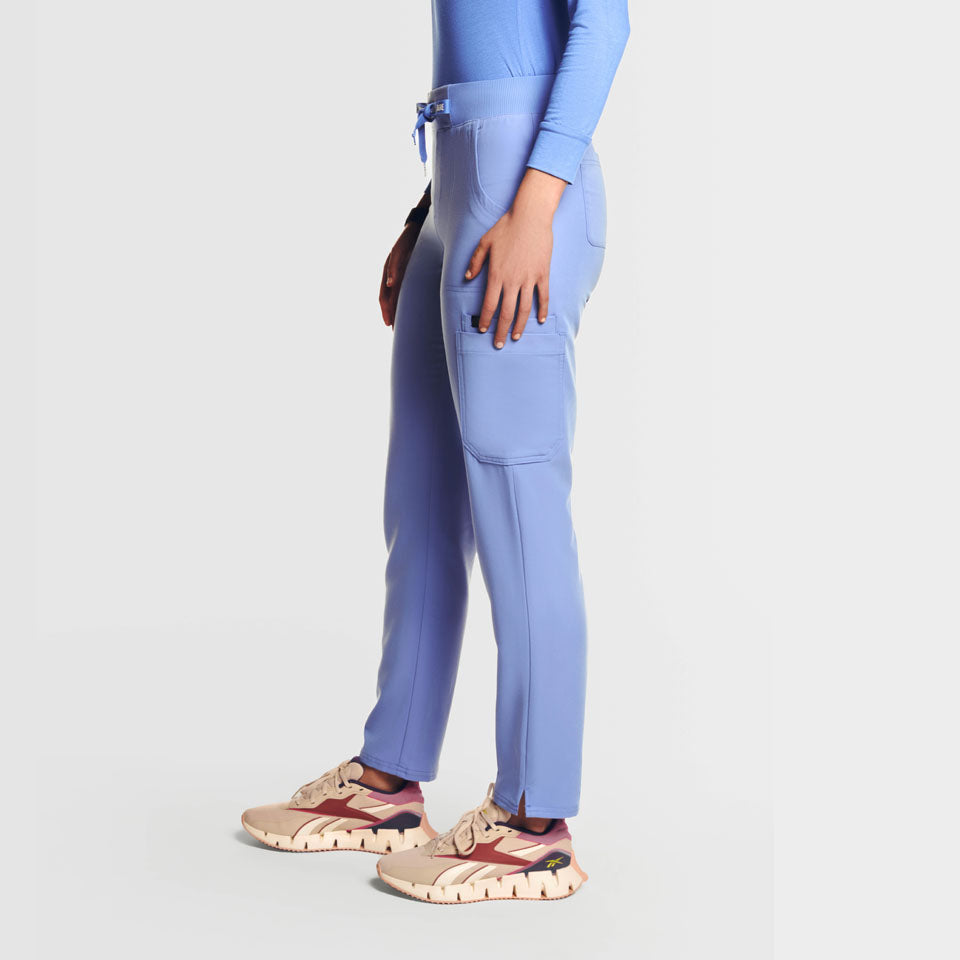 Women’s nursing scrubs