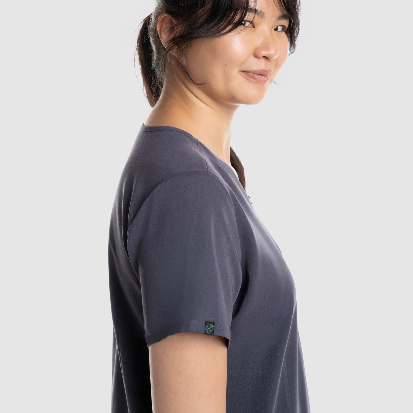 Mira Two Pocket Scrub Top Pewter